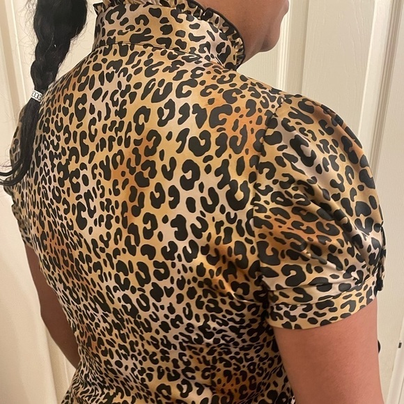 Worthington blouse woman’s cheetah print high neckline ruffle button top Sz XL - Picture 3 of 8
